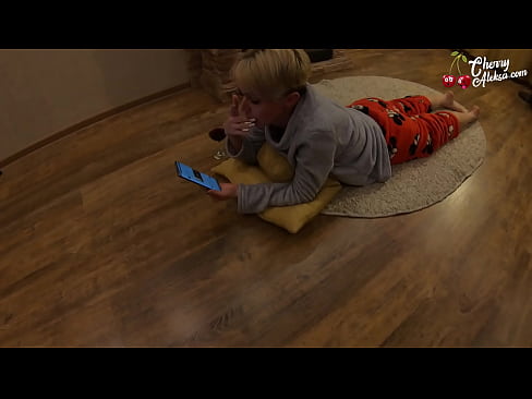 ❤️ Gekke blonde sûgje Enorme lul dy't derop sûgje en stuiterje - Anale seks ❤️ Superporno by porno fy.ttsex.ru ❤