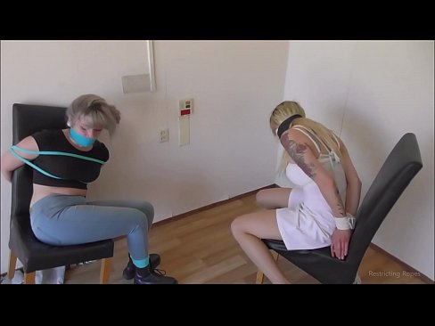 ❤️ Ferslave / fêstbûn en gagged / famke yn need ❤️ Superporno by porno fy.ttsex.ru ❤